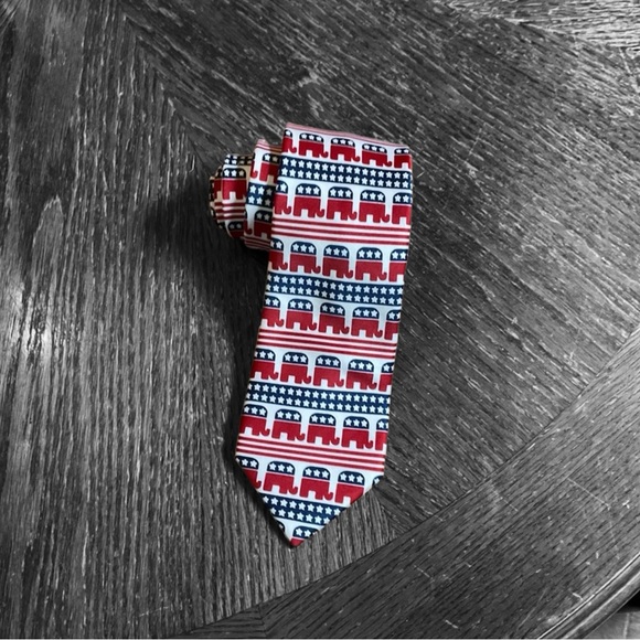 🇺🇸🐘Republican Elephant Patriotic Stars & Stripes Men’s Necktie! - Picture 6 of 15